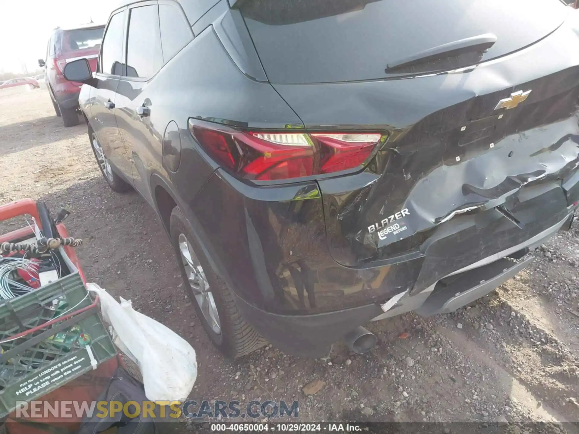 3 Photograph of a damaged car 3GNKBCRS6LS598592 CHEVROLET BLAZER 2020
