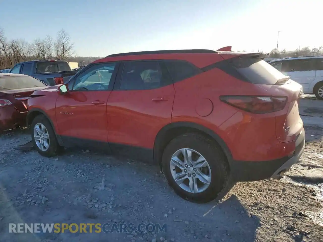 2 Photograph of a damaged car 3GNKBCRS7LS666088 CHEVROLET BLAZER 2020