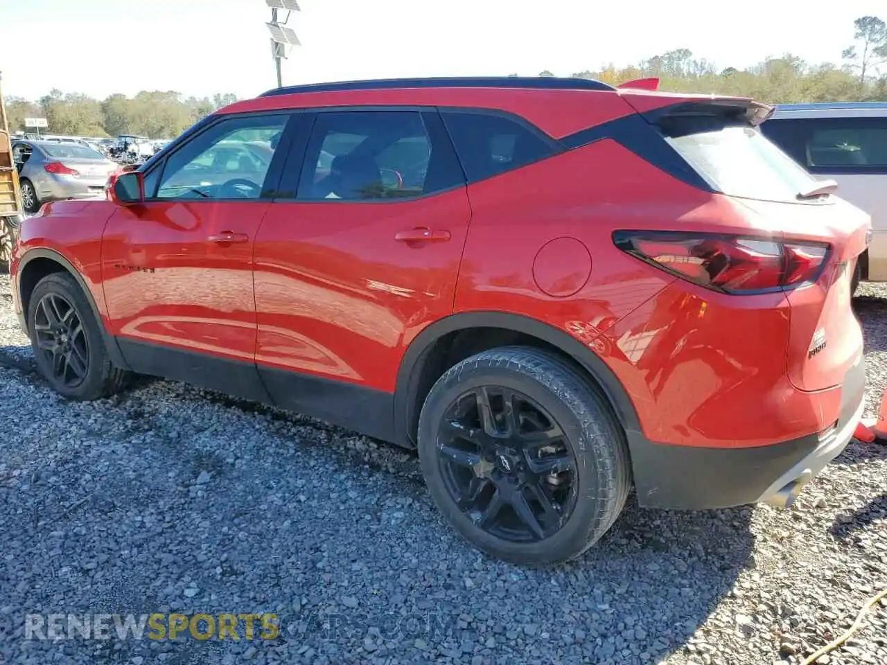 2 Photograph of a damaged car 3GNKBCRS7LS677253 CHEVROLET BLAZER 2020