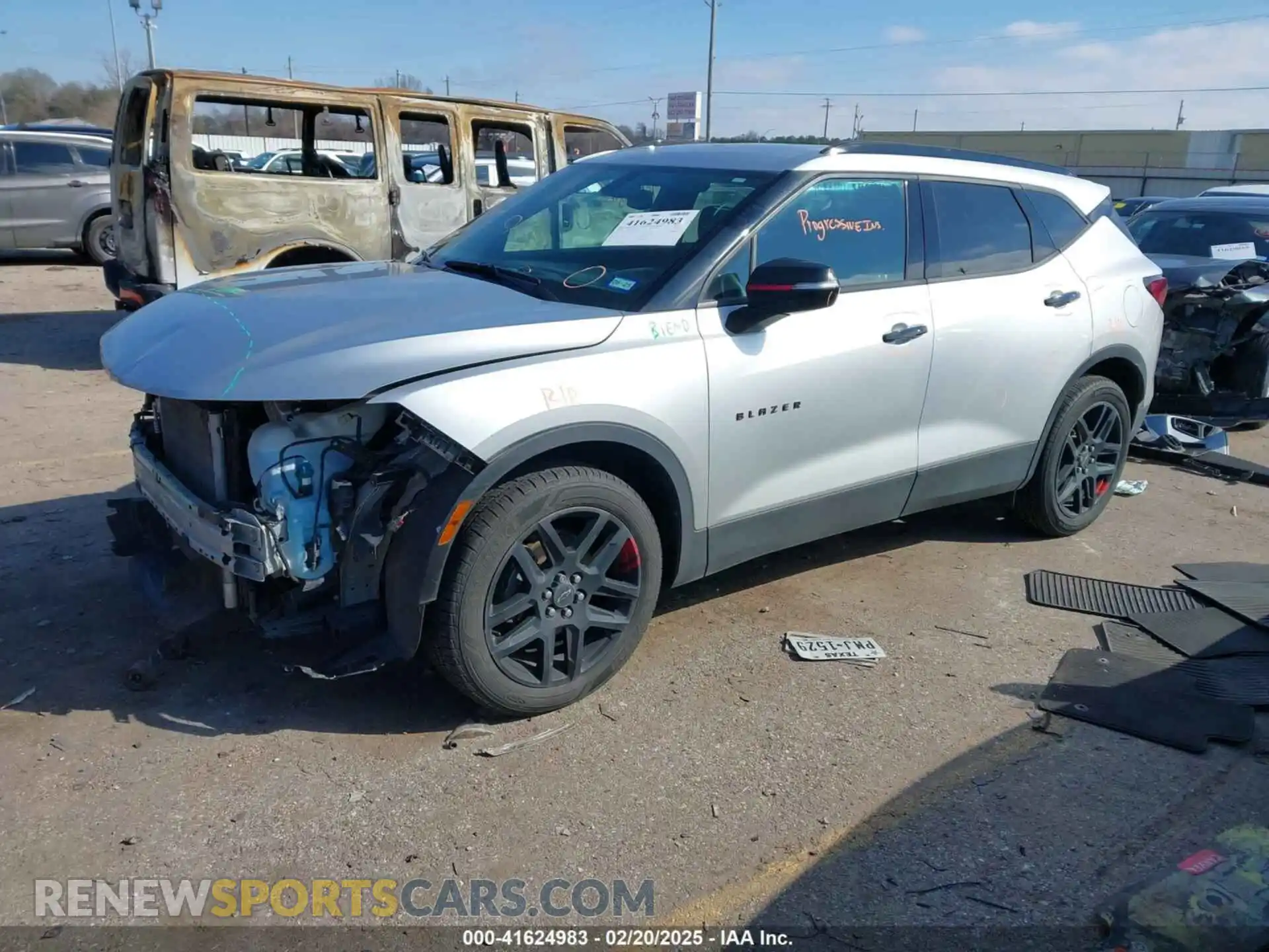 2 Photograph of a damaged car 3GNKBCRS7LS706668 CHEVROLET BLAZER 2020