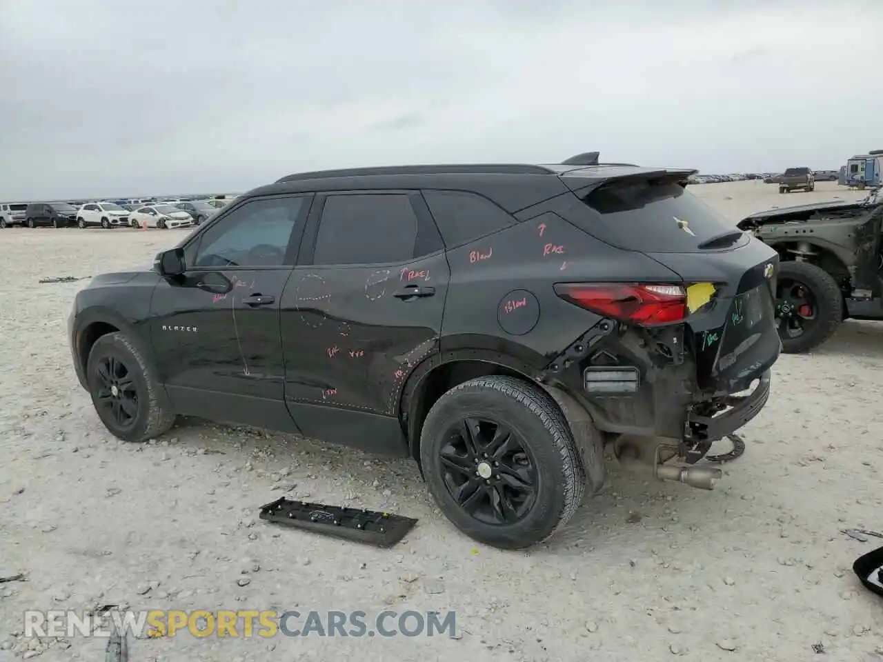 2 Photograph of a damaged car 3GNKBCRSXLS704607 CHEVROLET BLAZER 2020