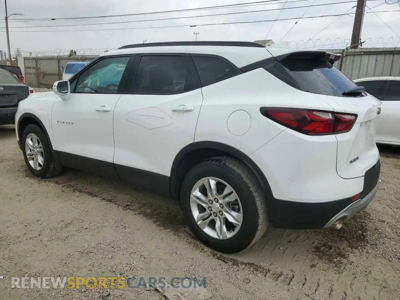 2 Photograph of a damaged car 3GNKBDRS0LS646514 CHEVROLET BLAZER 2020