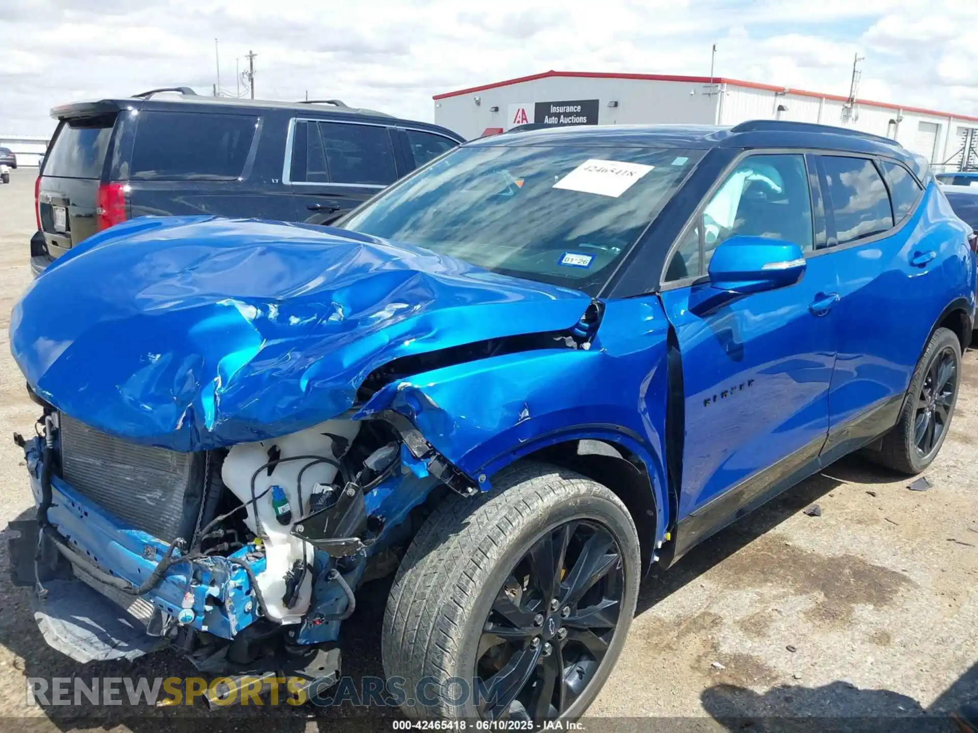 2 Фотография поврежденного автомобиля 3GNKBERS0LS563316 CHEVROLET BLAZER 2020