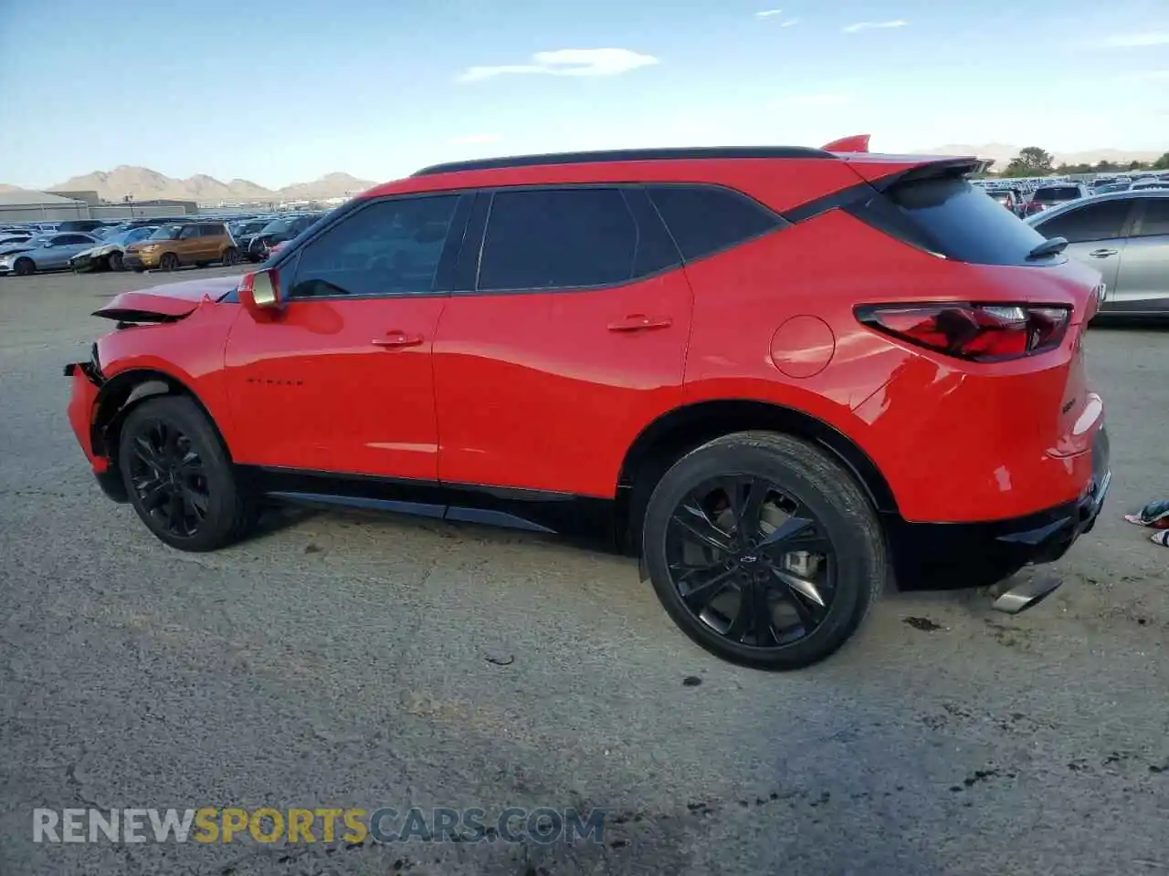 2 Photograph of a damaged car 3GNKBERS1LS723252 CHEVROLET BLAZER 2020