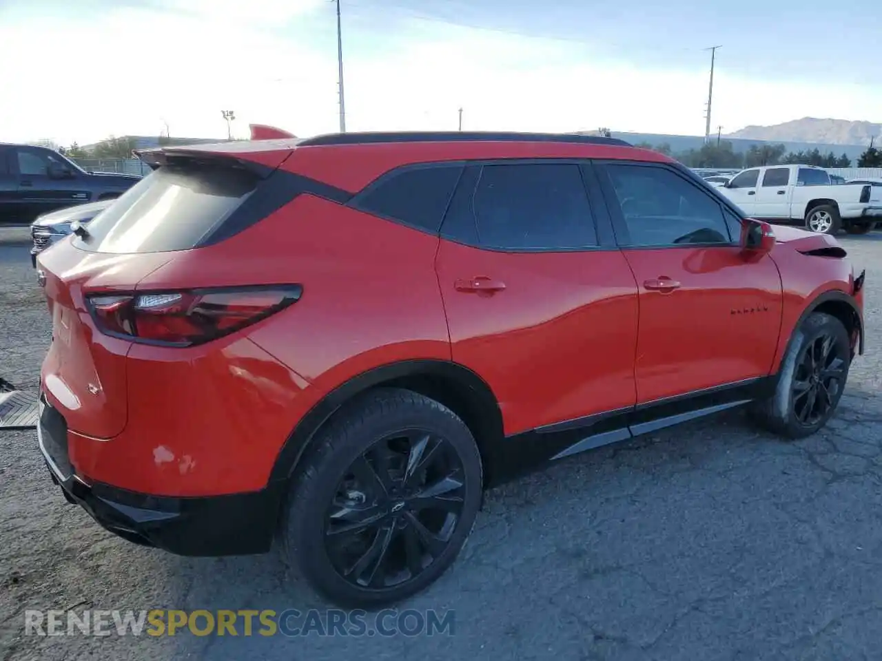 3 Photograph of a damaged car 3GNKBERS1LS723252 CHEVROLET BLAZER 2020