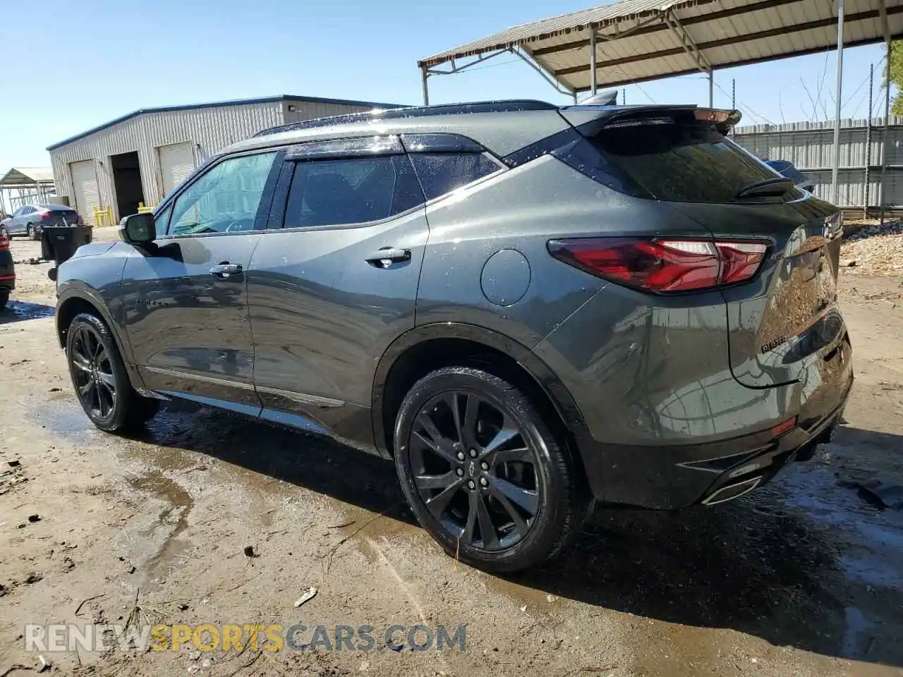 2 Photograph of a damaged car 3GNKBERS2LS649520 CHEVROLET BLAZER 2020