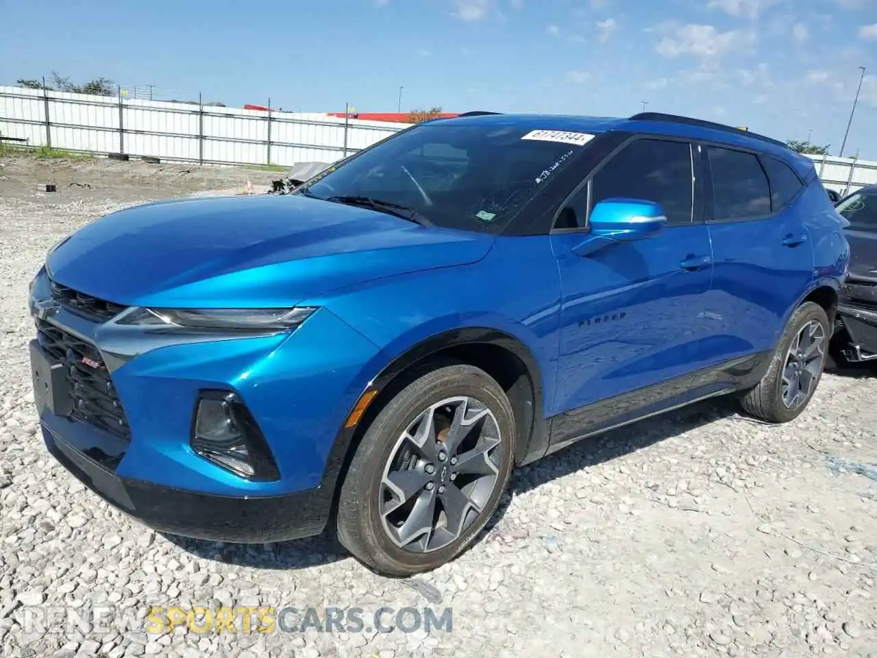 1 Photograph of a damaged car 3GNKBERS5LS546737 CHEVROLET BLAZER 2020