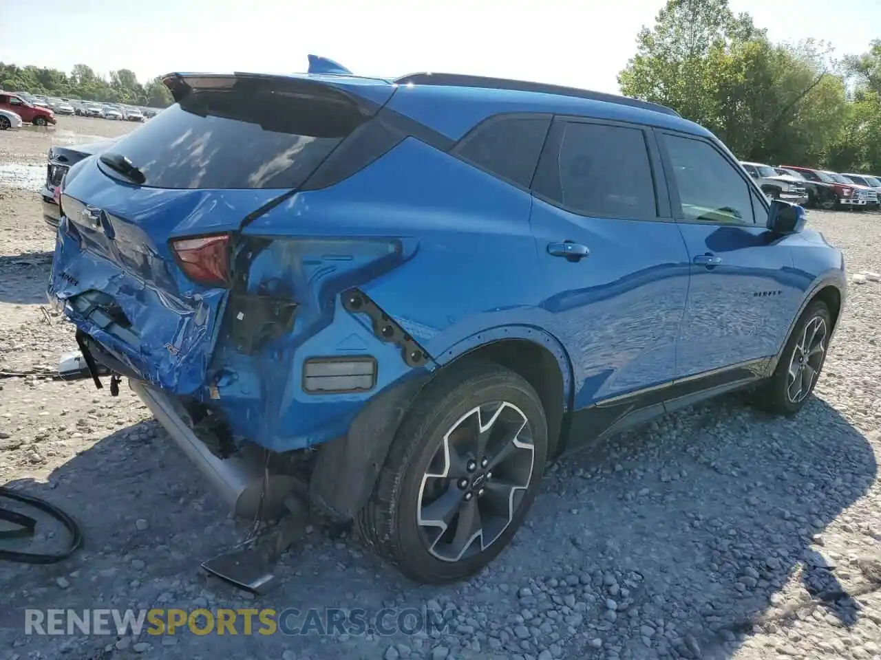 3 Photograph of a damaged car 3GNKBERS5LS546737 CHEVROLET BLAZER 2020