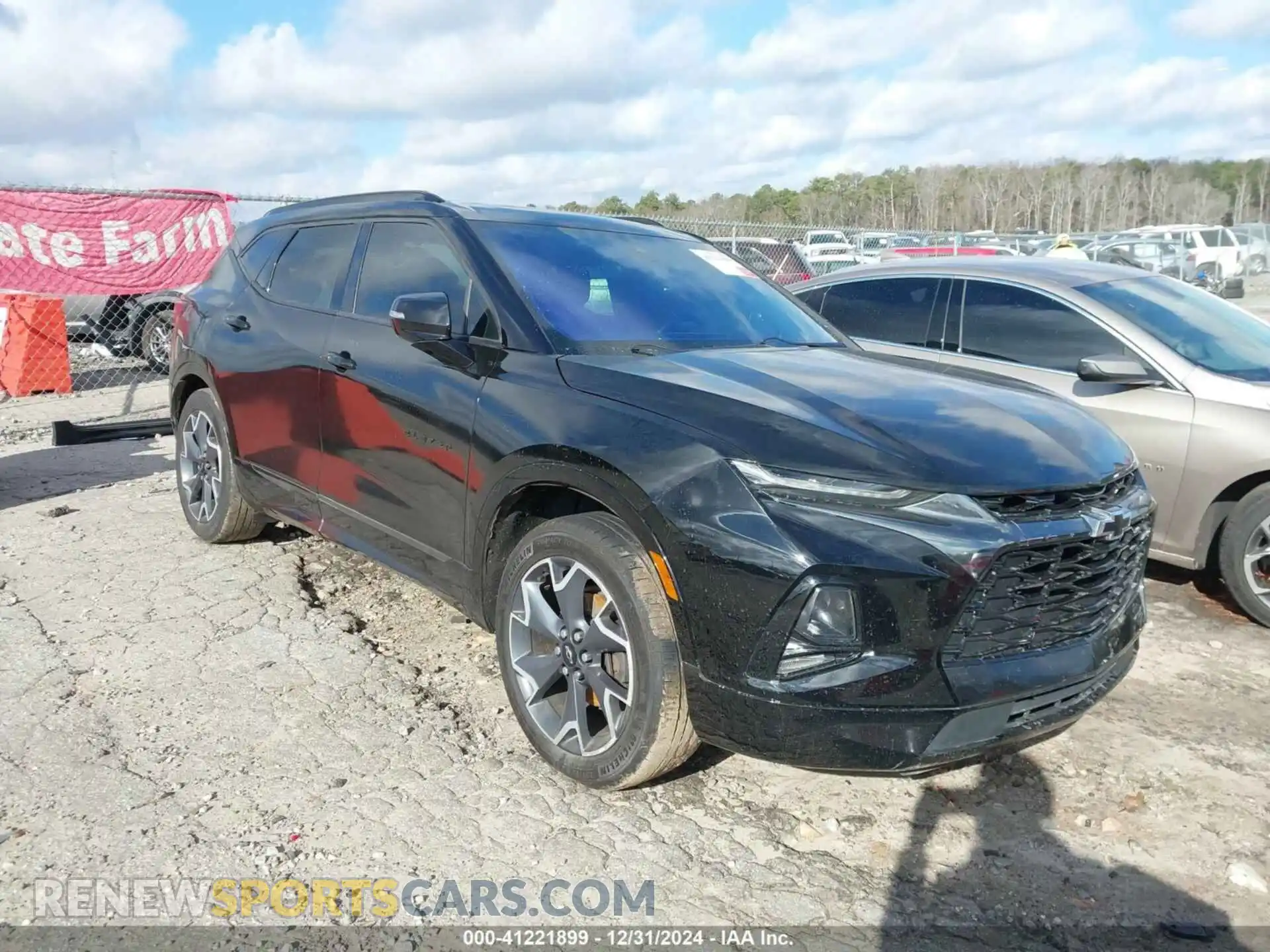 1 Photograph of a damaged car 3GNKBERS7LS655135 CHEVROLET BLAZER 2020