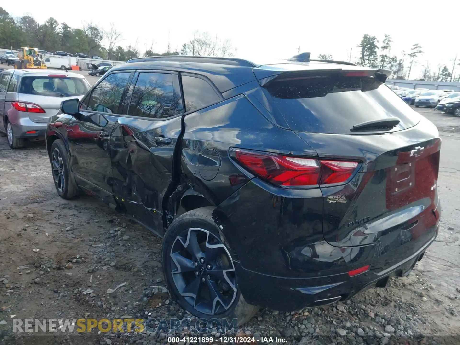 3 Photograph of a damaged car 3GNKBERS7LS655135 CHEVROLET BLAZER 2020