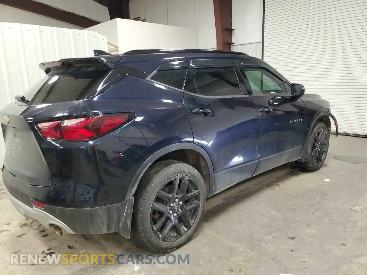 3 Фотография поврежденного автомобиля 3GNKBHR40LS621394 CHEVROLET BLAZER 2020