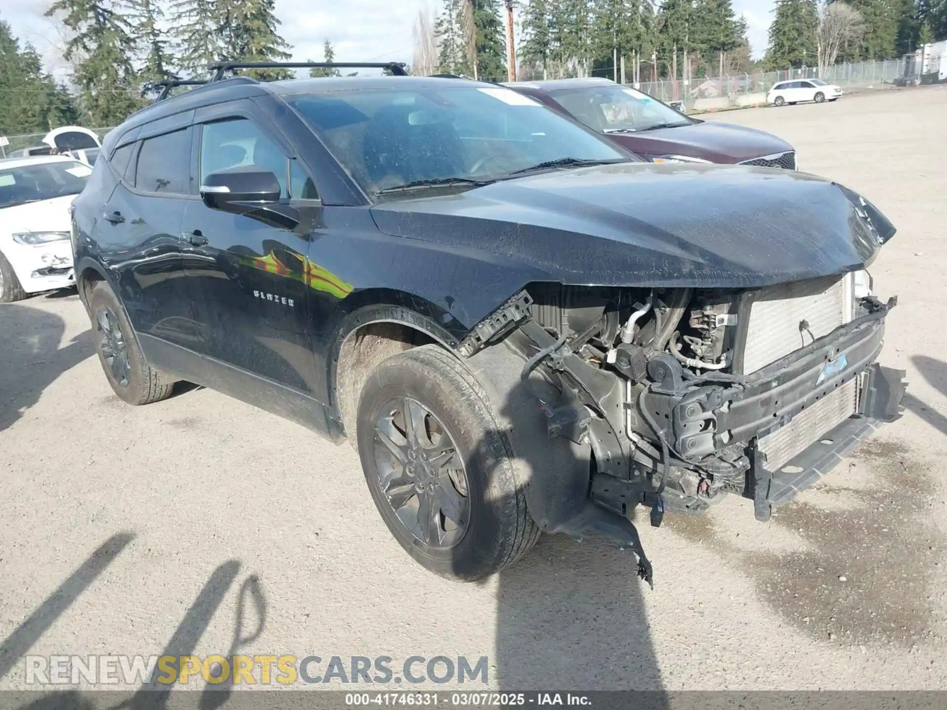 1 Photograph of a damaged car 3GNKBHR42LS697974 CHEVROLET BLAZER 2020