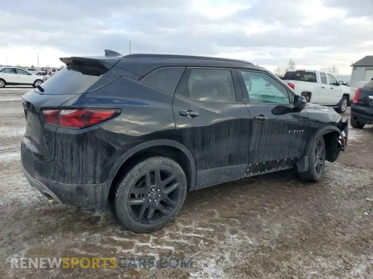 3 Photograph of a damaged car 3GNKBHR46LS656618 CHEVROLET BLAZER 2020