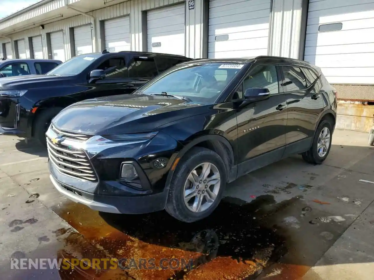 1 Photograph of a damaged car 3GNKBHR49LS649999 CHEVROLET BLAZER 2020