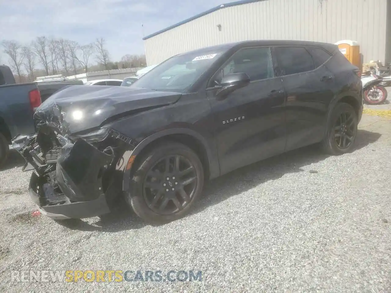1 Photograph of a damaged car 3GNKBHRS0LS692383 CHEVROLET BLAZER 2020