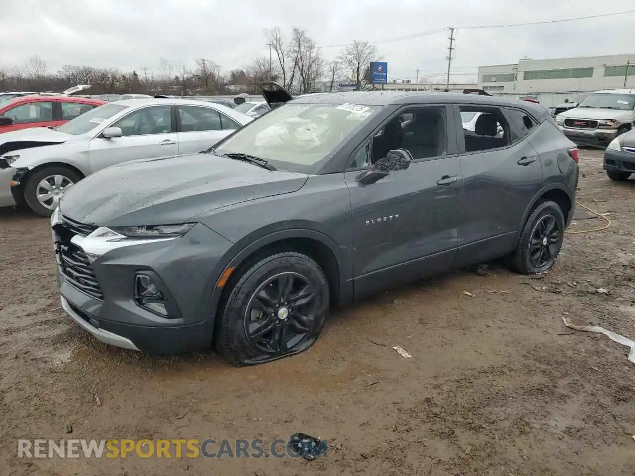 1 Photograph of a damaged car 3GNKBHRS3LS579365 CHEVROLET BLAZER 2020