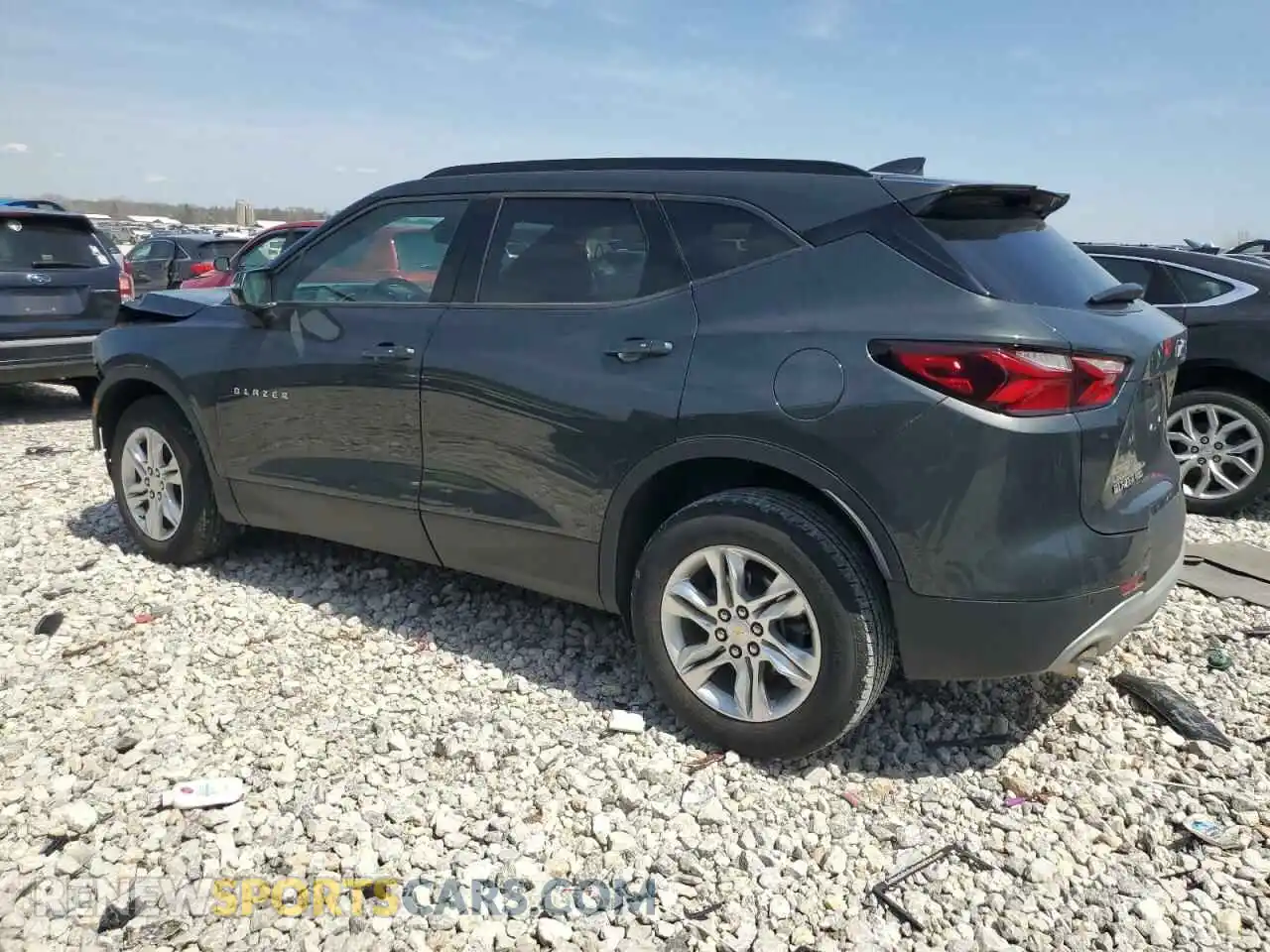 2 Photograph of a damaged car 3GNKBHRS7LS616854 CHEVROLET BLAZER 2020