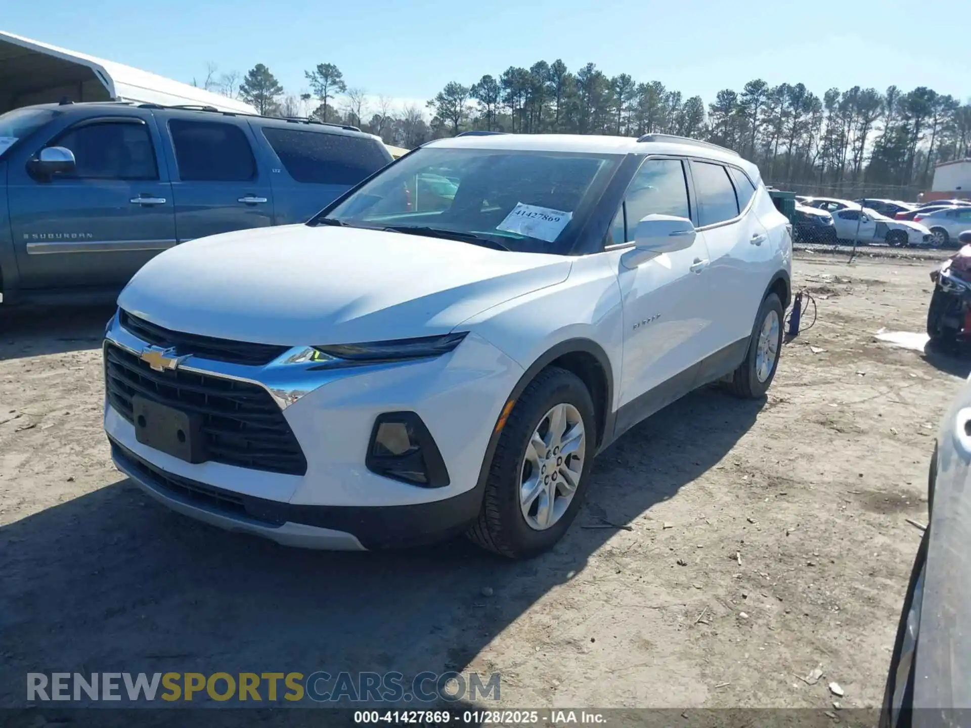 2 Photograph of a damaged car 3GNKBHRS7LS715965 CHEVROLET BLAZER 2020