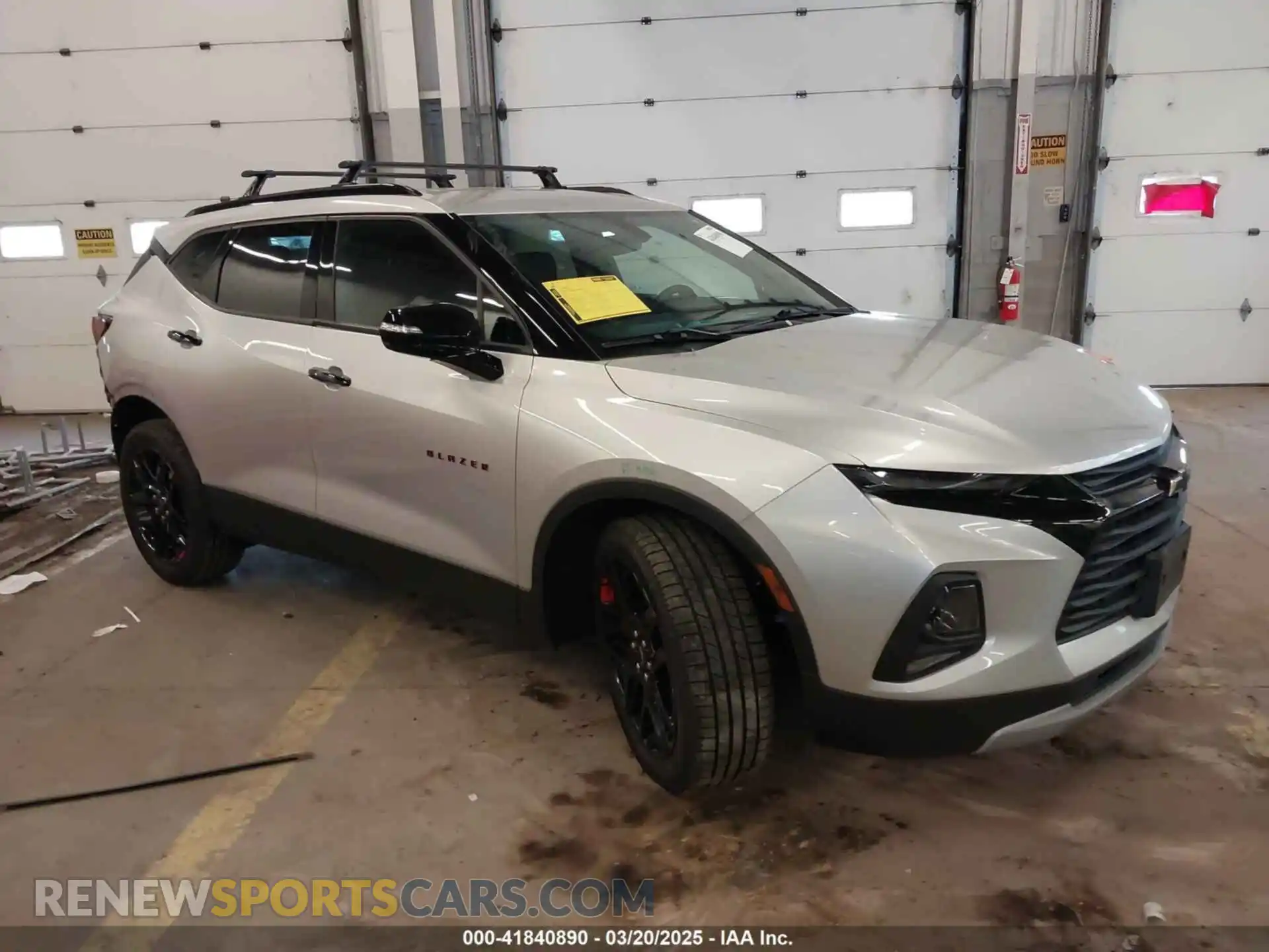 1 Photograph of a damaged car 3GNKBHRS9LS612174 CHEVROLET BLAZER 2020