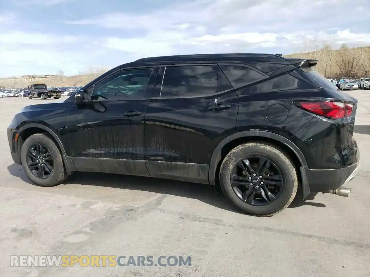 2 Photograph of a damaged car 3GNKBJRS9LS685617 CHEVROLET BLAZER 2020