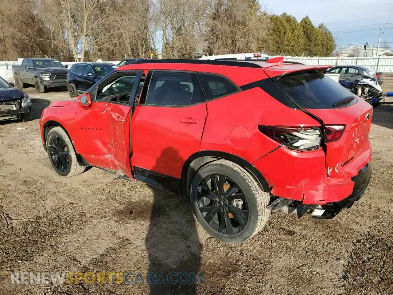 2 Photograph of a damaged car 3GNKBKRS0LS634545 CHEVROLET BLAZER 2020