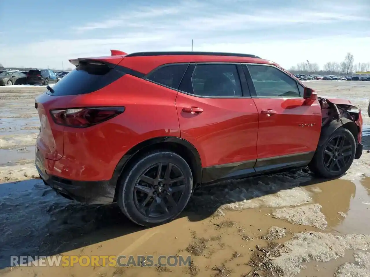 3 Photograph of a damaged car 3GNKBKRS8LS538923 CHEVROLET BLAZER 2020
