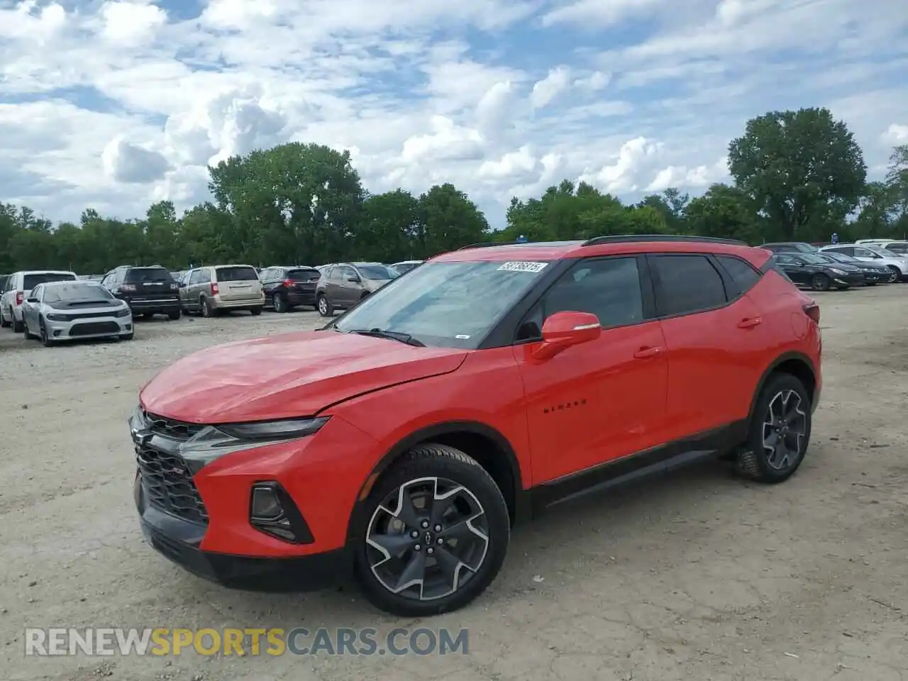 1 Photograph of a damaged car 3GNKBKRS8LS573512 CHEVROLET BLAZER 2020