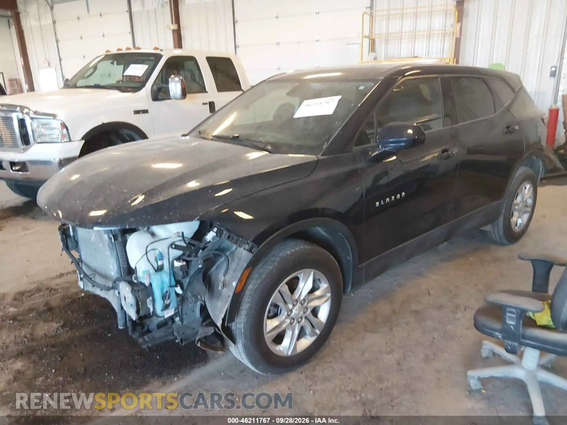 2 Photograph of a damaged car 3GNKBBRA0MS517797 CHEVROLET BLAZER 2021