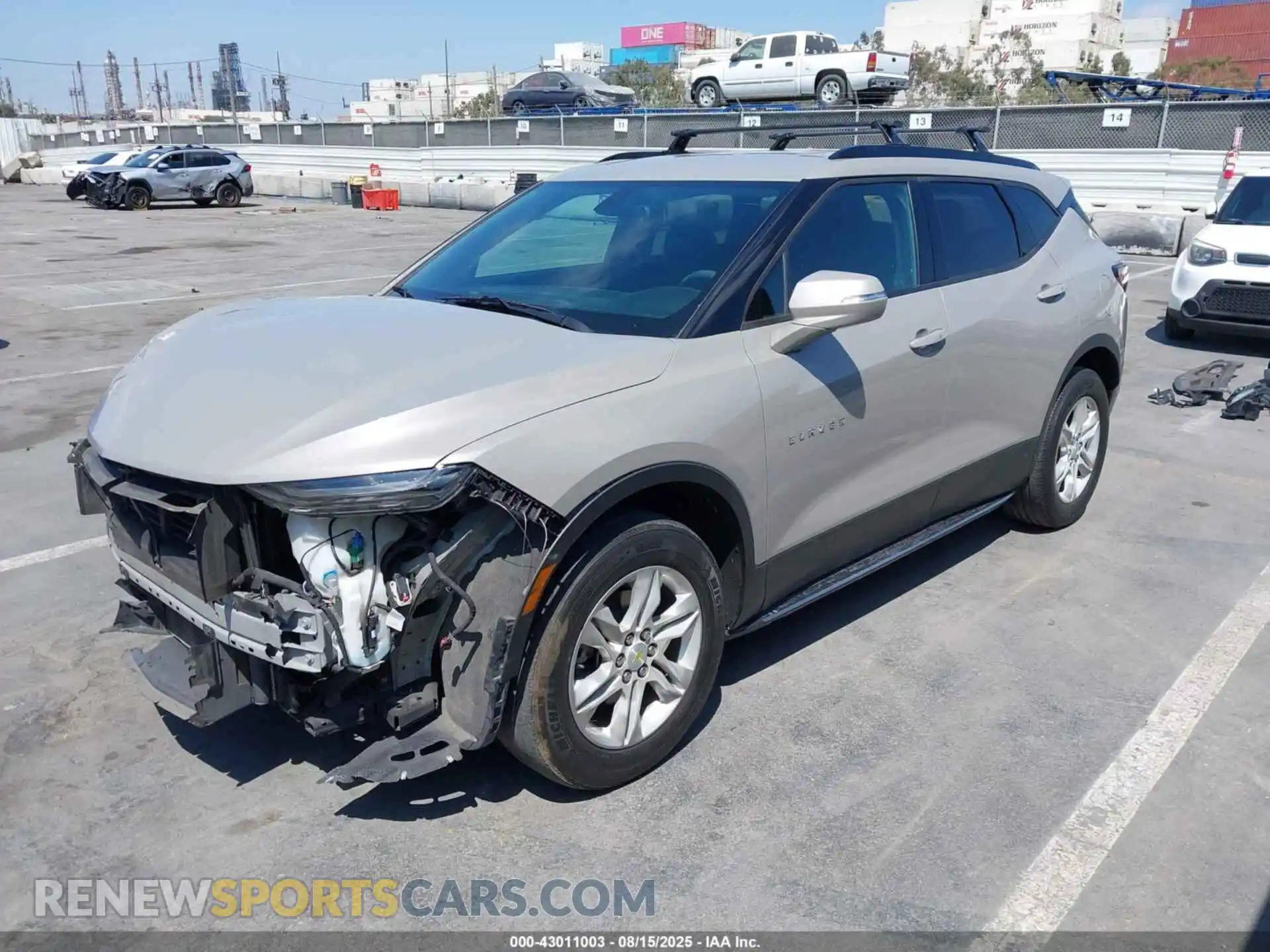 2 Photograph of a damaged car 3GNKBBRA0MS518612 CHEVROLET BLAZER 2021