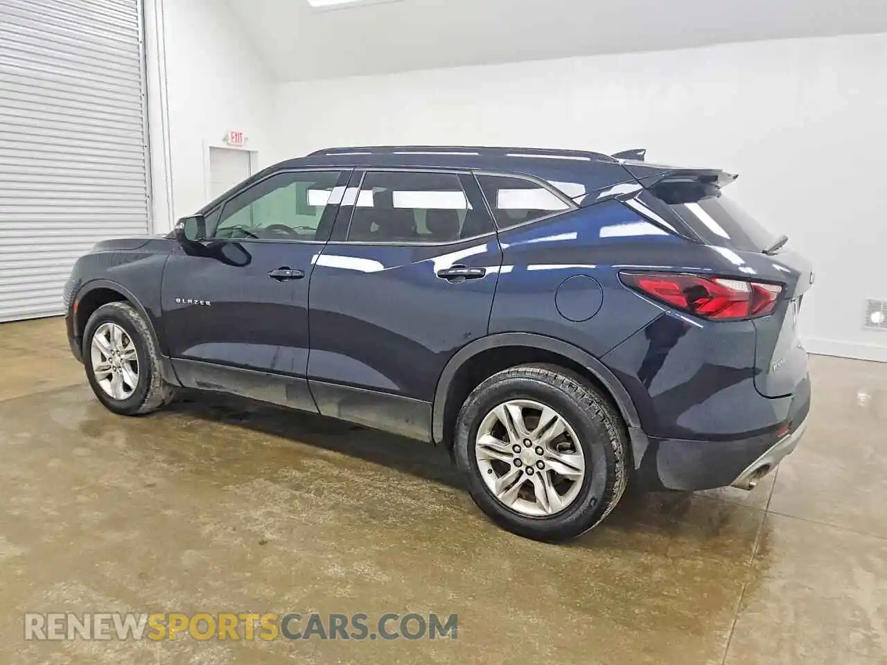 2 Photograph of a damaged car 3GNKBBRA0MS545986 CHEVROLET BLAZER 2021