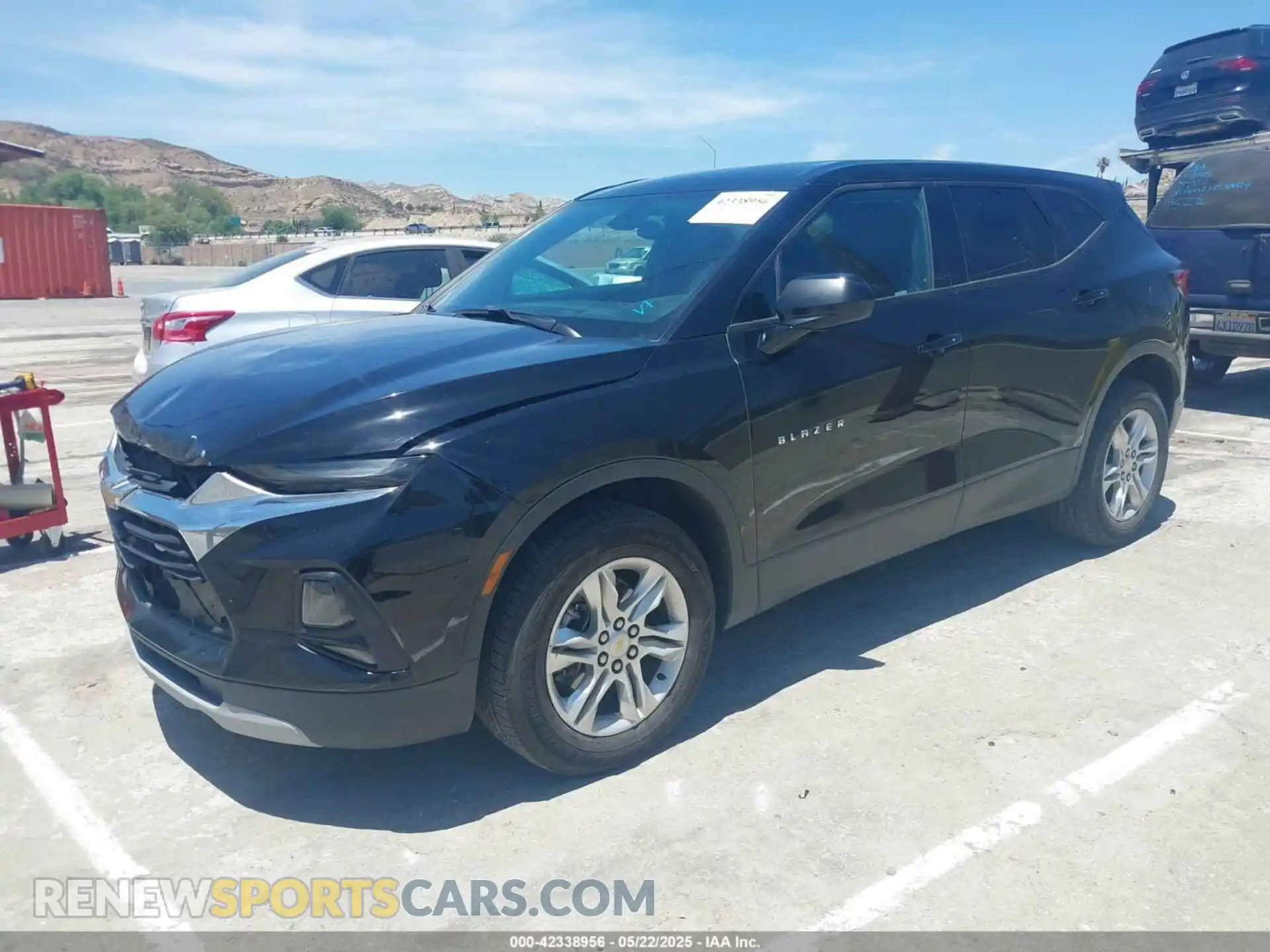 2 Photograph of a damaged car 3GNKBBRA0MS553005 CHEVROLET BLAZER 2021