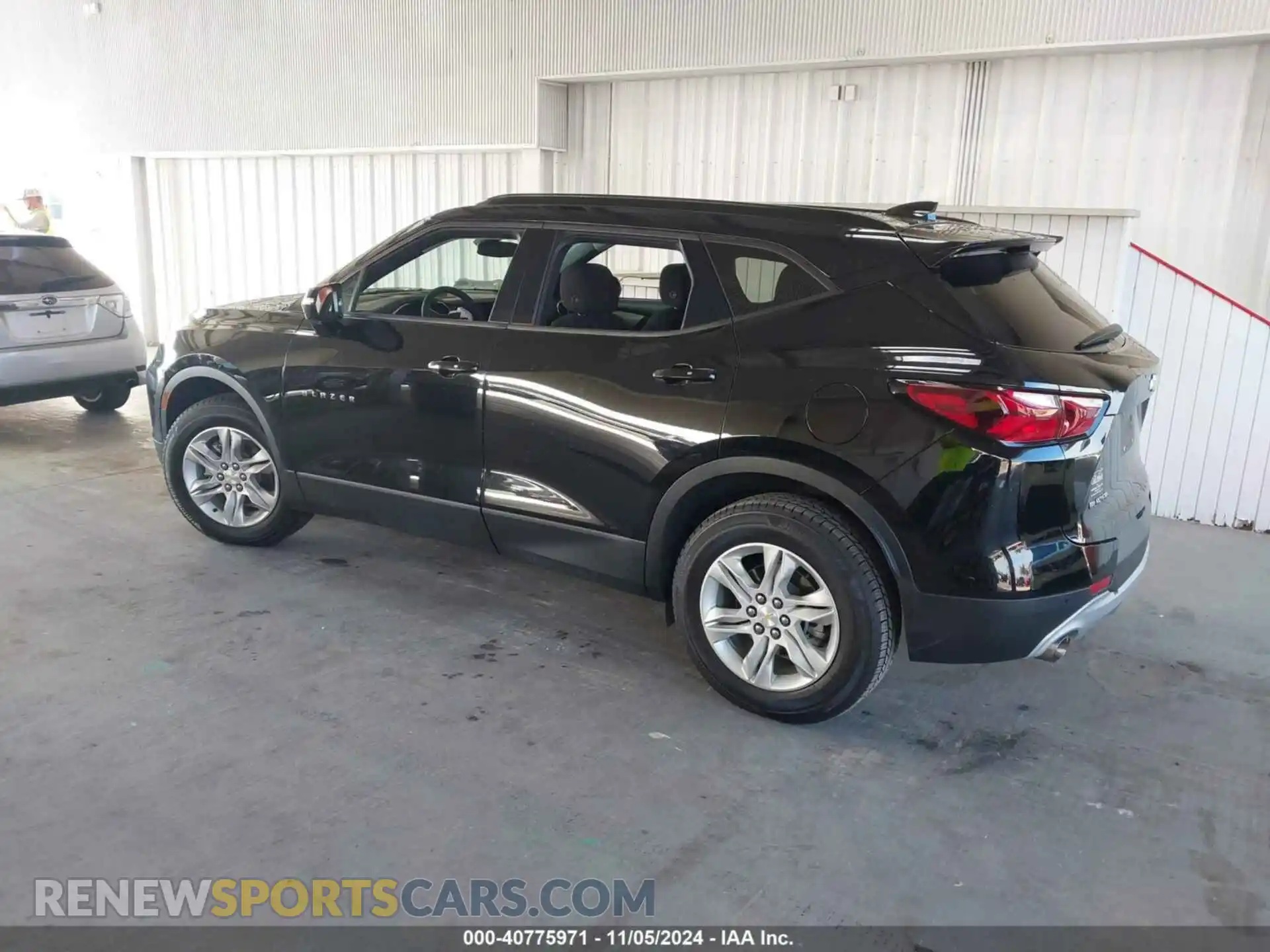 3 Photograph of a damaged car 3GNKBBRA1MS503035 CHEVROLET BLAZER 2021