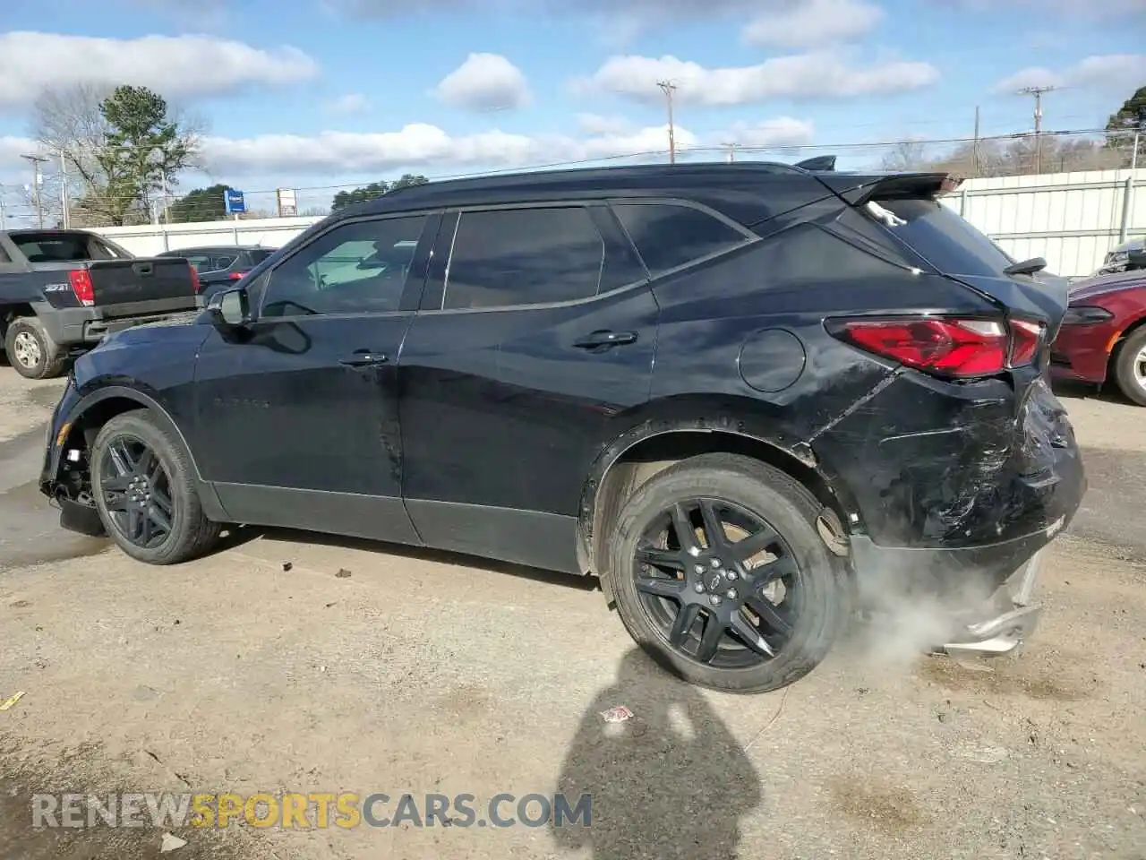 2 Photograph of a damaged car 3GNKBBRA2MS501570 CHEVROLET BLAZER 2021