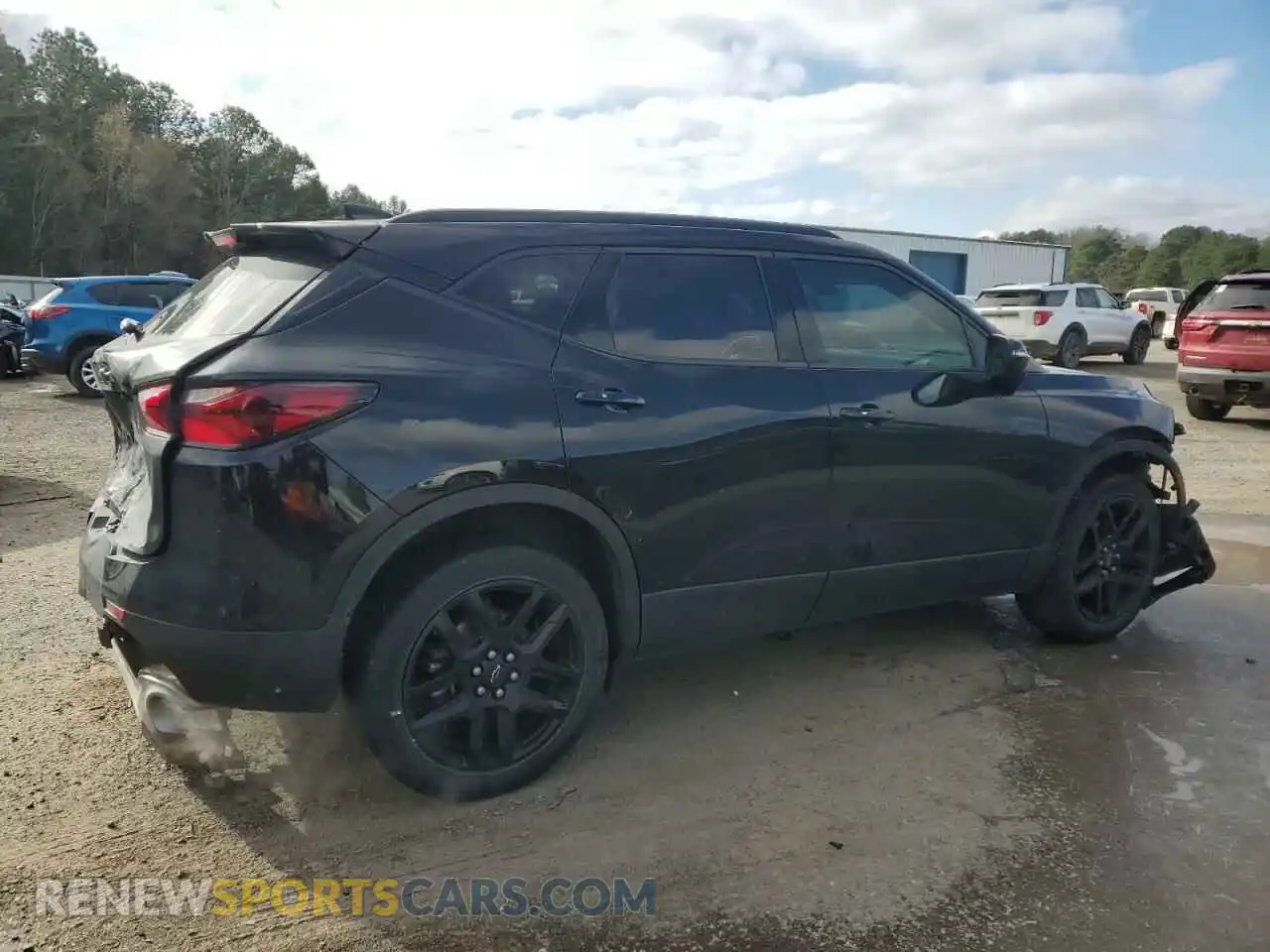 3 Photograph of a damaged car 3GNKBBRA2MS501570 CHEVROLET BLAZER 2021