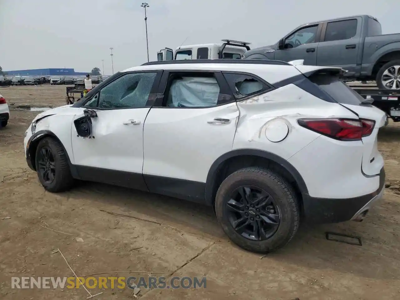 2 Photograph of a damaged car 3GNKBBRA2MS505117 CHEVROLET BLAZER 2021