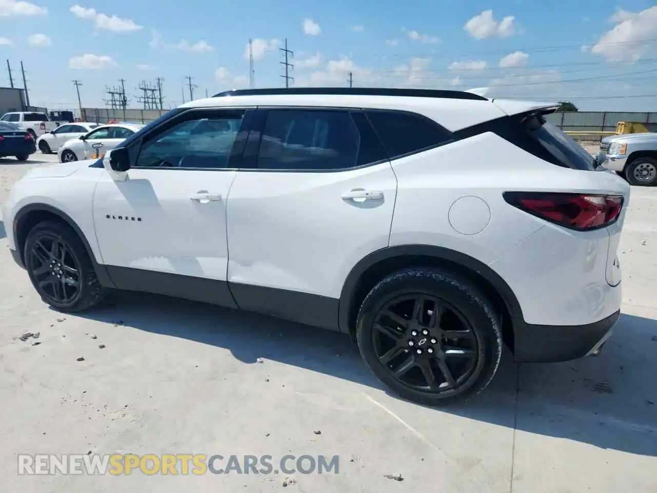 2 Photograph of a damaged car 3GNKBBRA3MS503862 CHEVROLET BLAZER 2021