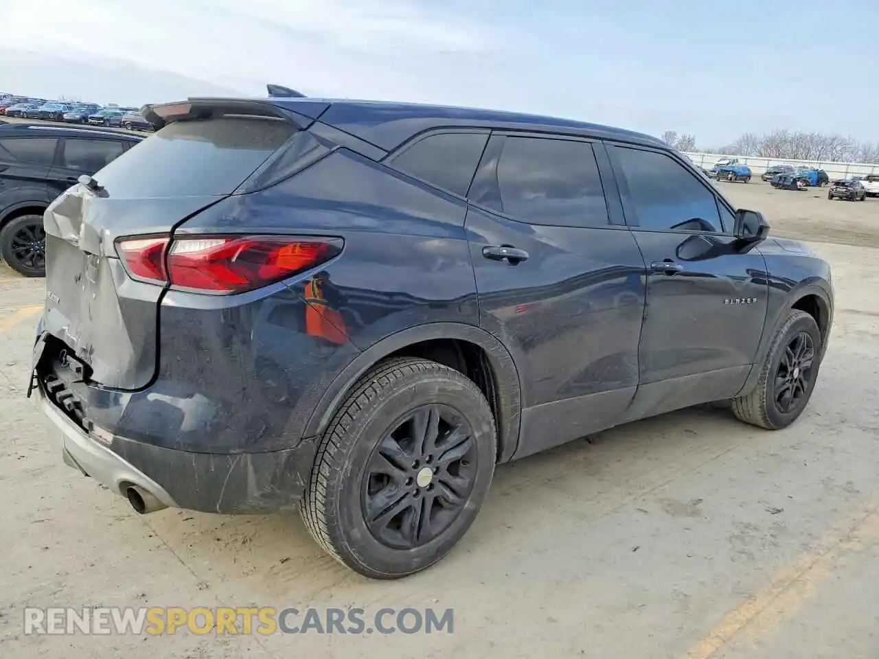 3 Photograph of a damaged car 3GNKBBRA4MS510478 CHEVROLET BLAZER 2021