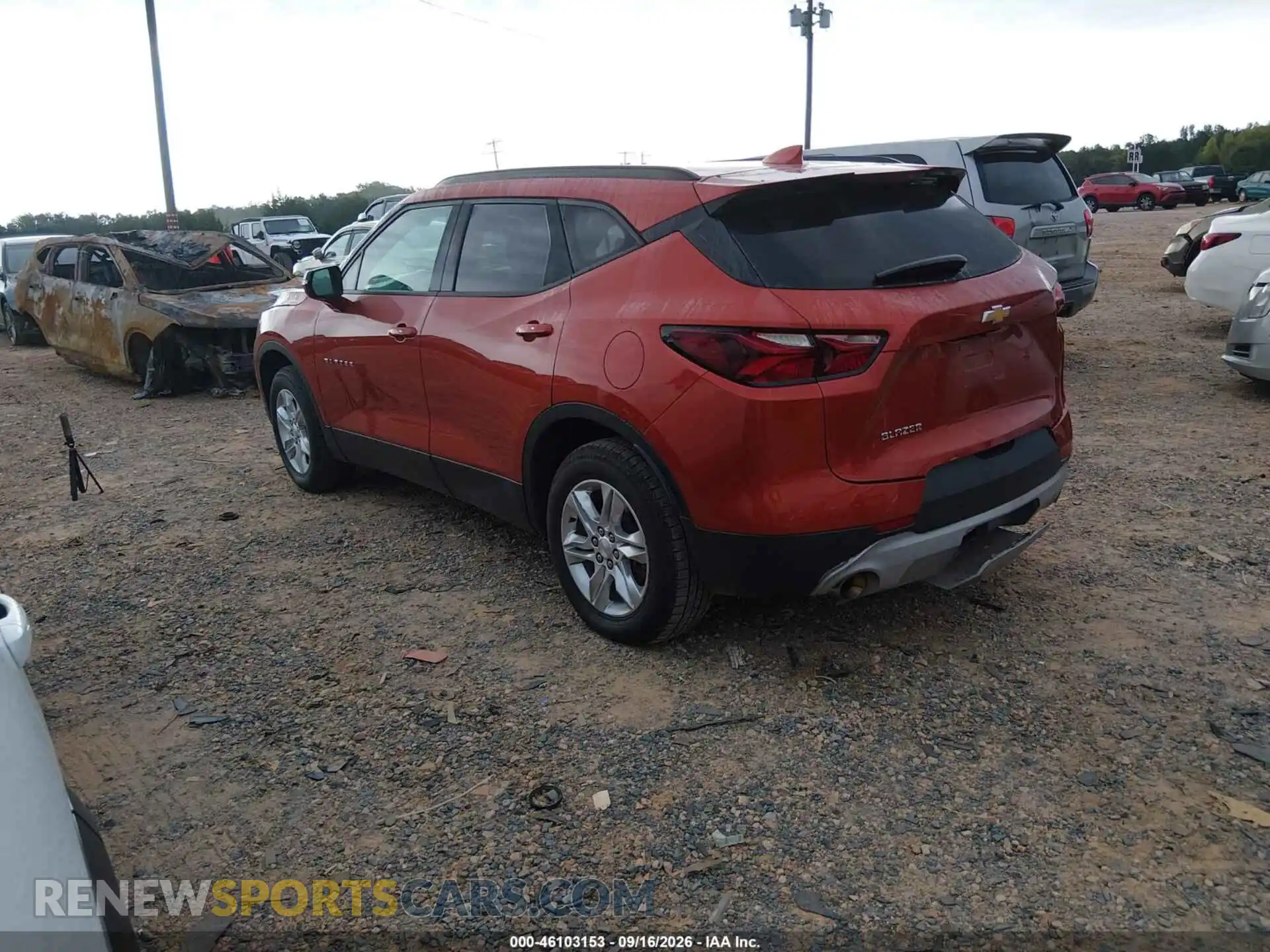 3 Photograph of a damaged car 3GNKBBRA4MS520458 CHEVROLET BLAZER 2021