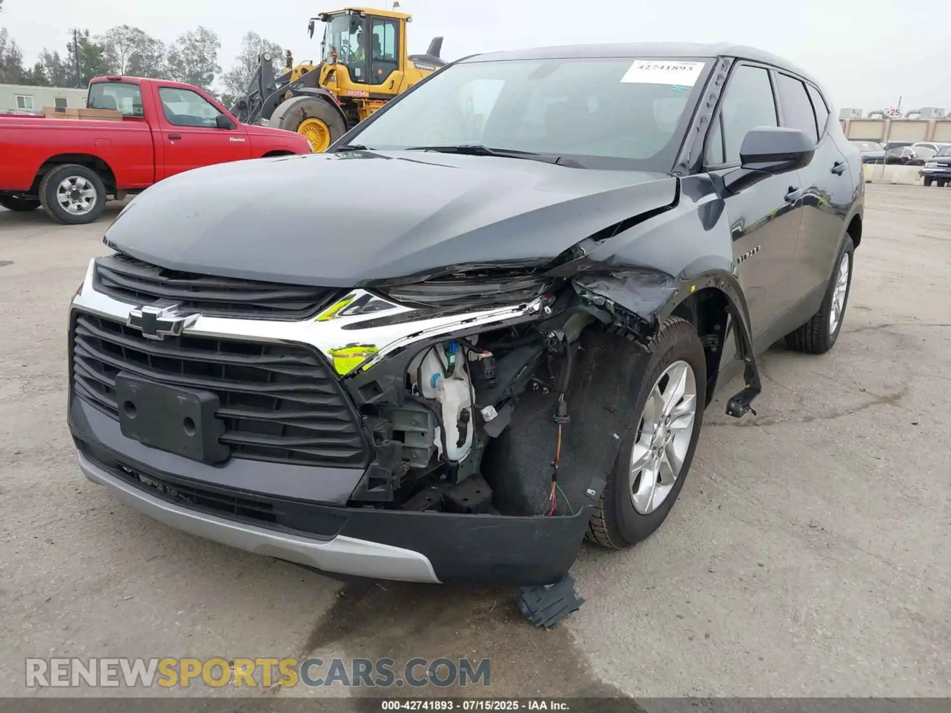 2 Photograph of a damaged car 3GNKBBRA4MS582488 CHEVROLET BLAZER 2021