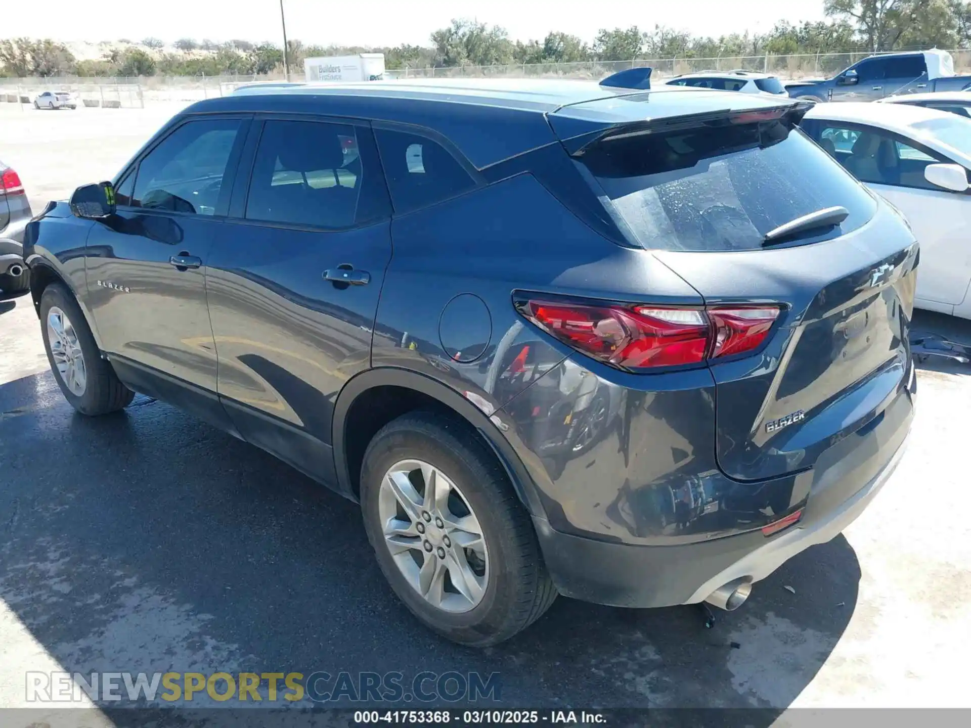 3 Photograph of a damaged car 3GNKBBRA6MS574862 CHEVROLET BLAZER 2021