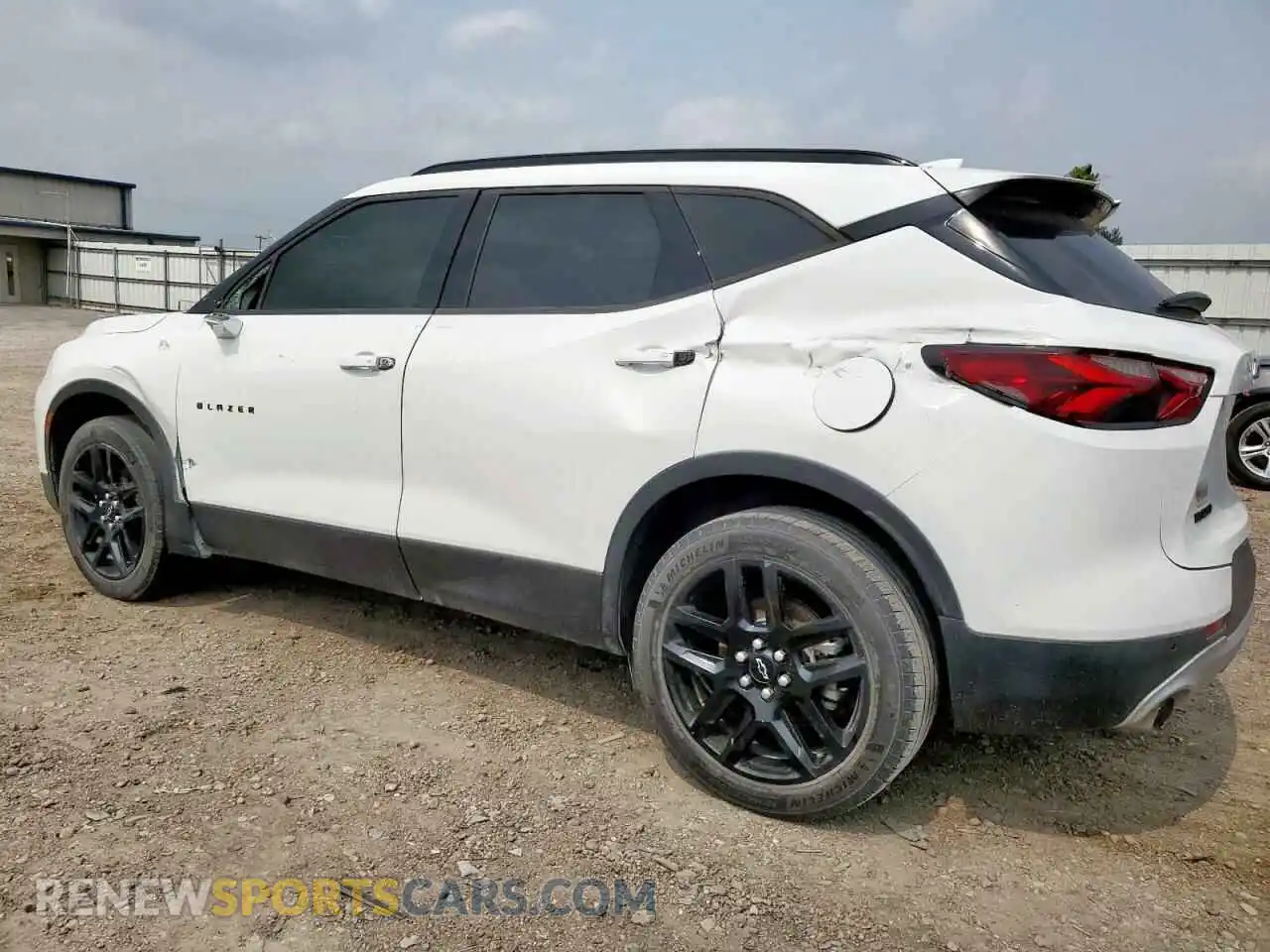 2 Photograph of a damaged car 3GNKBBRA7MS509177 CHEVROLET BLAZER 2021