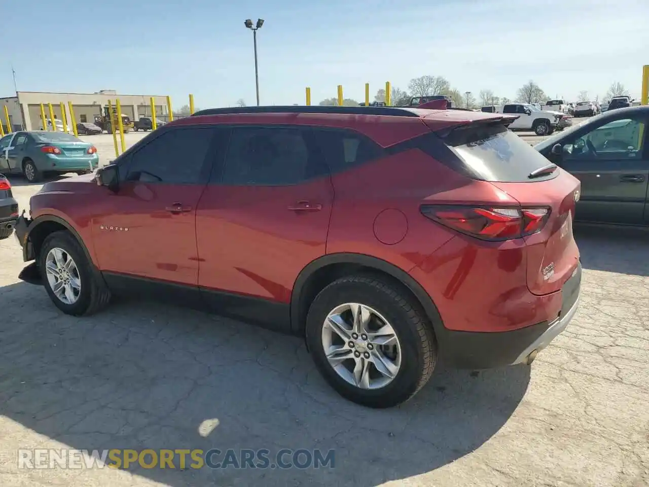 2 Photograph of a damaged car 3GNKBBRA7MS534872 CHEVROLET BLAZER 2021