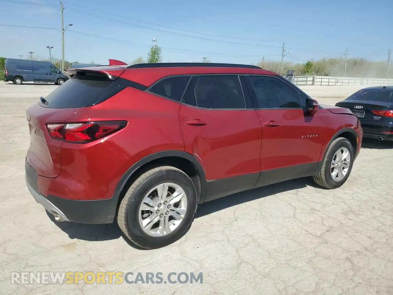 3 Photograph of a damaged car 3GNKBBRA7MS534872 CHEVROLET BLAZER 2021