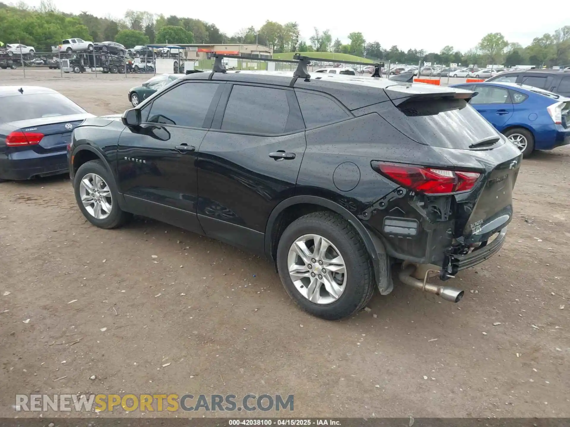 3 Photograph of a damaged car 3GNKBBRA7MS586082 CHEVROLET BLAZER 2021