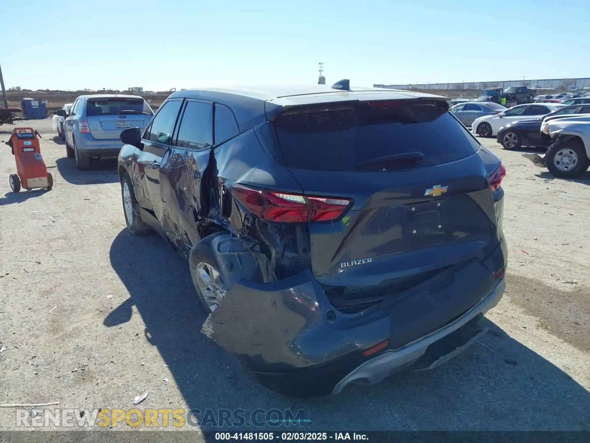 3 Photograph of a damaged car 3GNKBBRA7MS587104 CHEVROLET BLAZER 2021