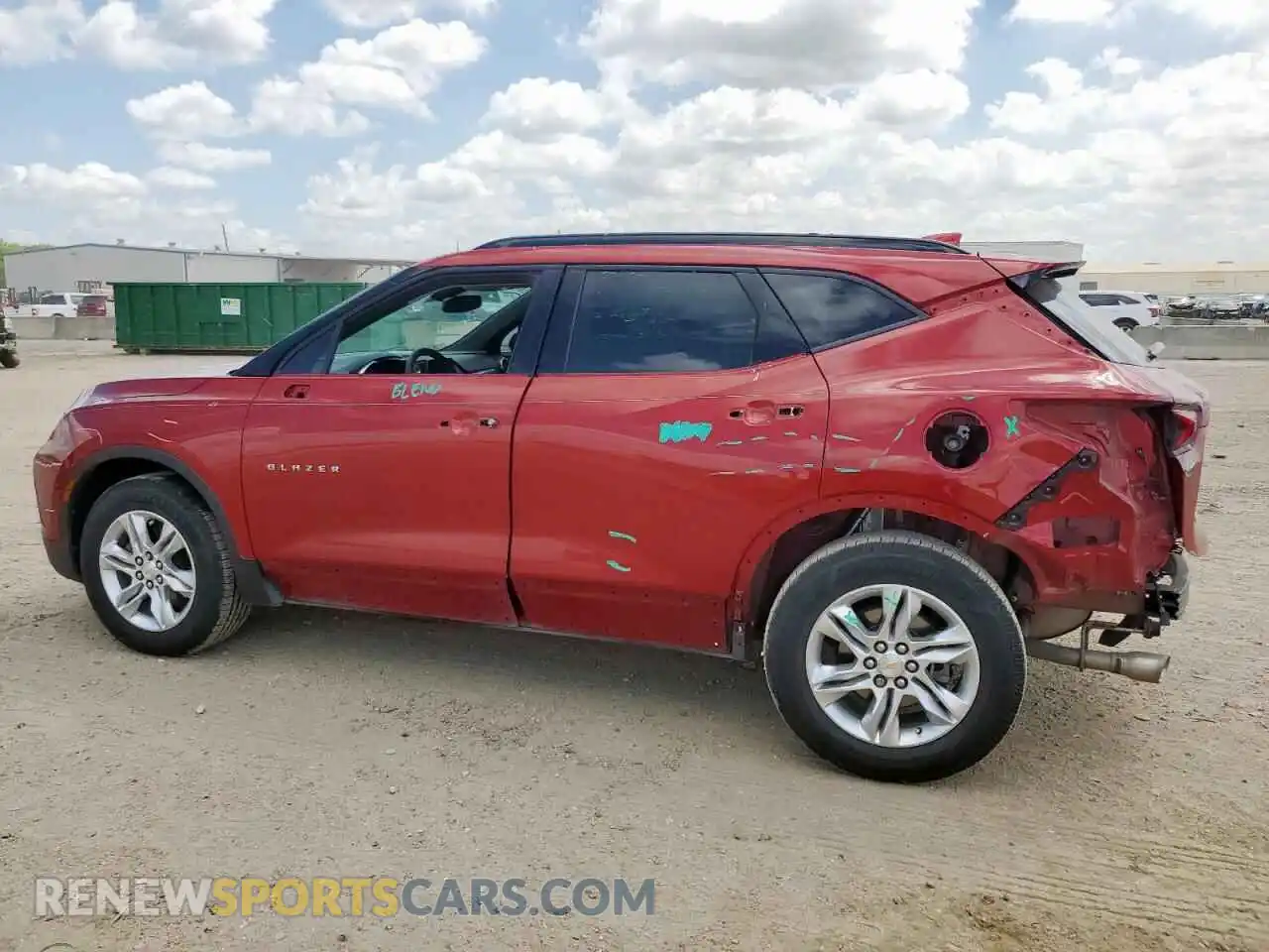 2 Photograph of a damaged car 3GNKBBRA8MS509401 CHEVROLET BLAZER 2021