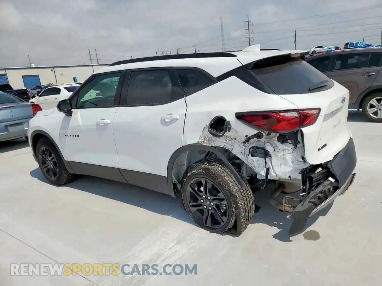 2 Photograph of a damaged car 3GNKBBRAXMS503213 CHEVROLET BLAZER 2021
