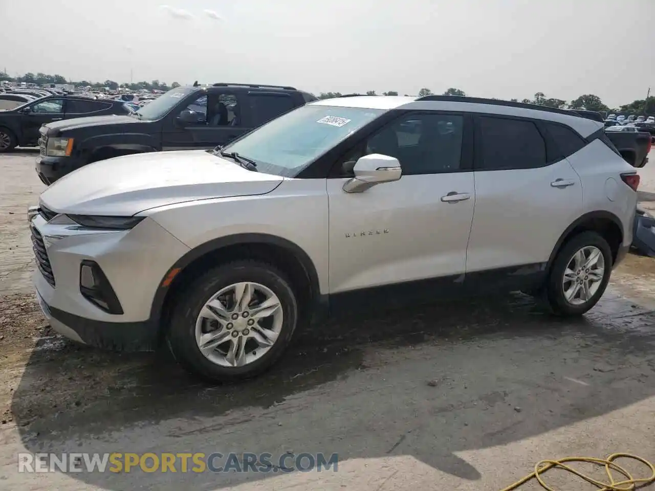 1 Photograph of a damaged car 3GNKBCR41MS536164 CHEVROLET BLAZER 2021