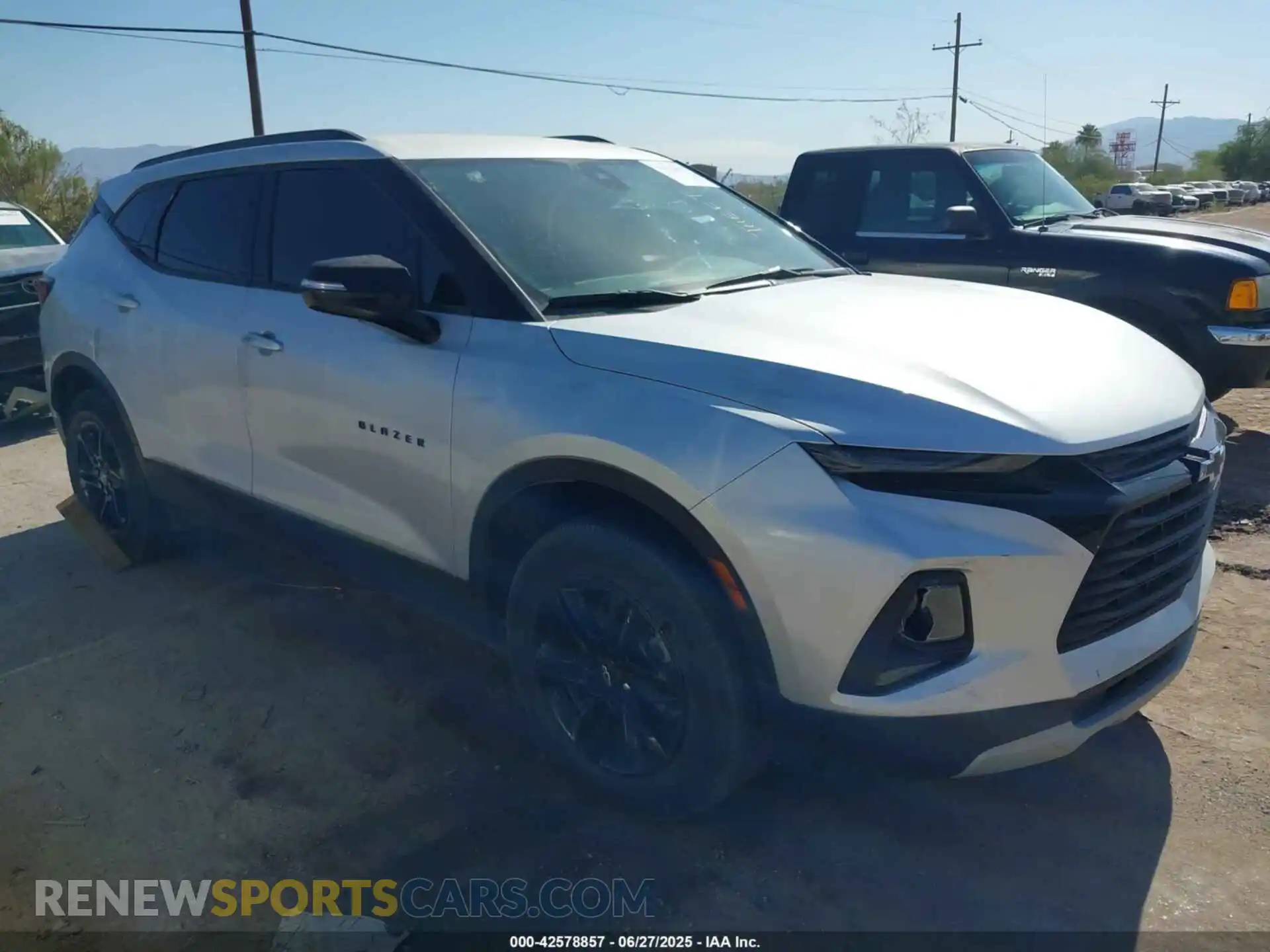 1 Photograph of a damaged car 3GNKBCR41MS541610 CHEVROLET BLAZER 2021