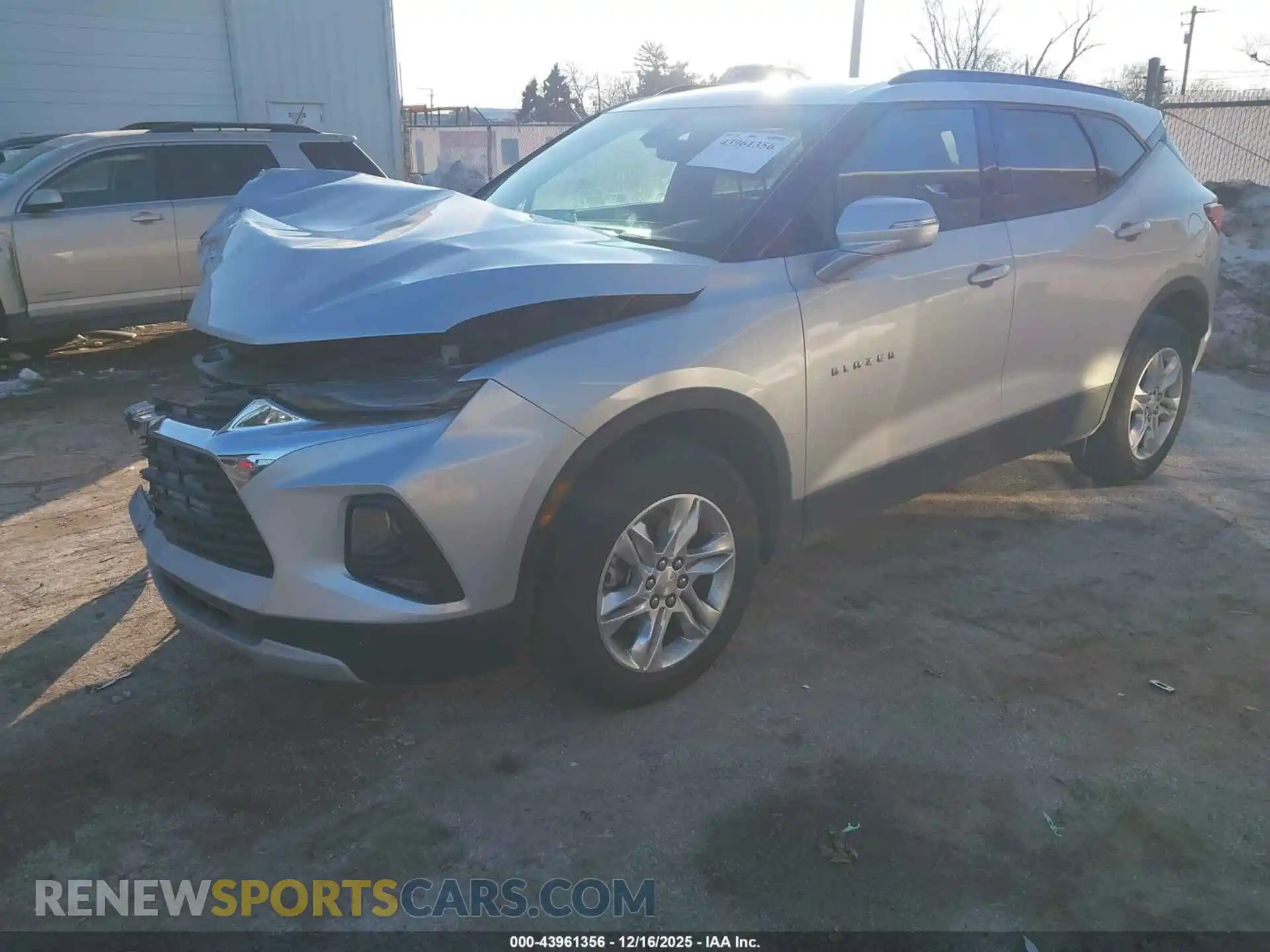 2 Photograph of a damaged car 3GNKBCR45MS528052 CHEVROLET BLAZER 2021